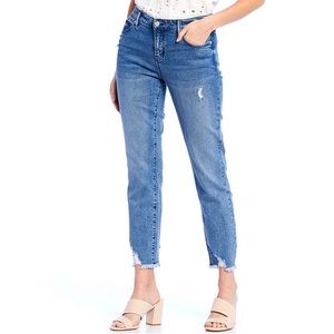 Buffalo David Bitton Jeans - NWT Buffalo David Bitton Faith Frayed Hem Jeans Buffalo David Bitton Jeans - NWT Buffalo David Bitton Faith Frayed Hem Jeans